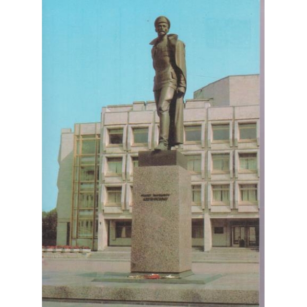 Картичка-Ленинград-Памятник Ф. Е. Дзерджинскому